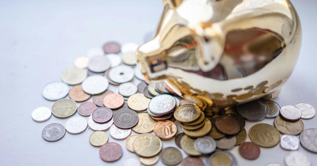 Time vs. Money: Build Your Own Links vs. Outsourcing