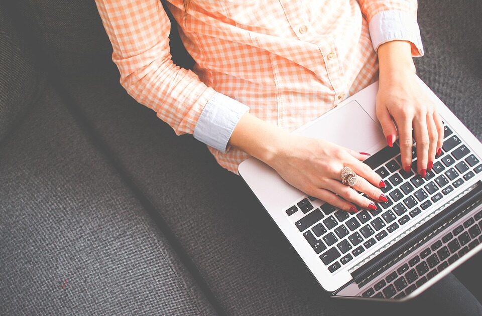 12 Things Every High-Authority Blog Looks for in a Pitch (2026)