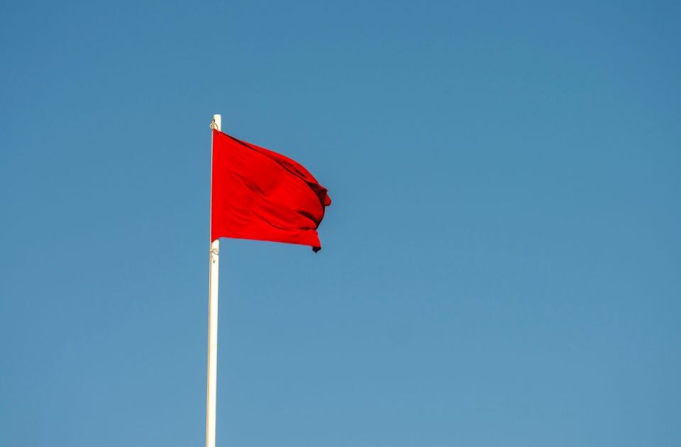 How to Spot a Toxic Link Brokerage Network: 5 Backlink Red Flags