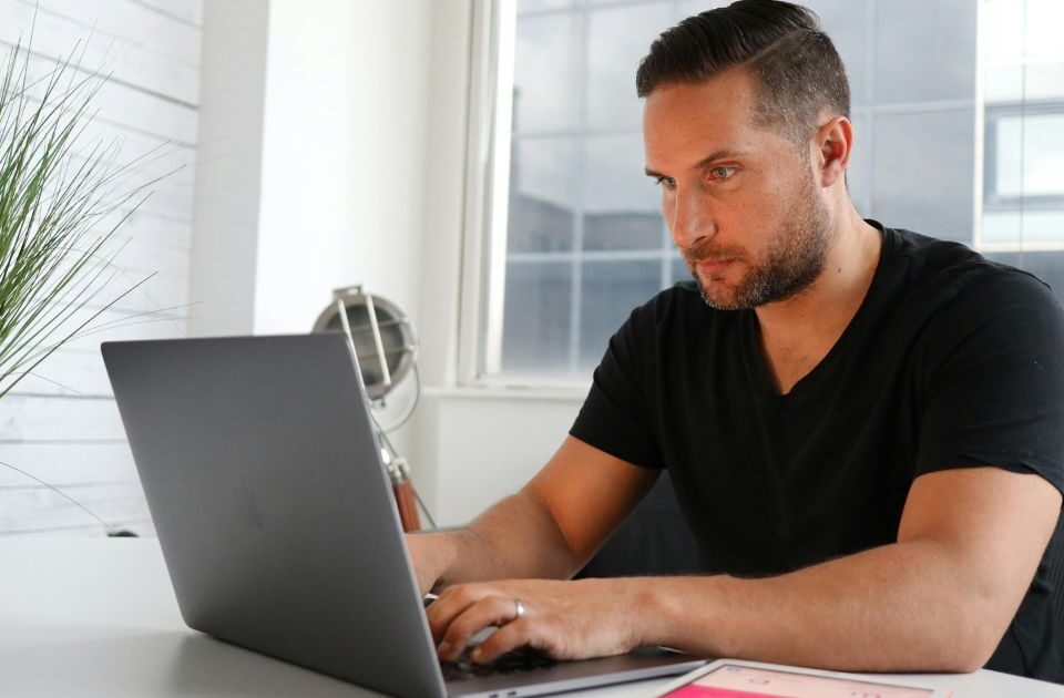 Build High-Authority Backlinks Without an Internal Team